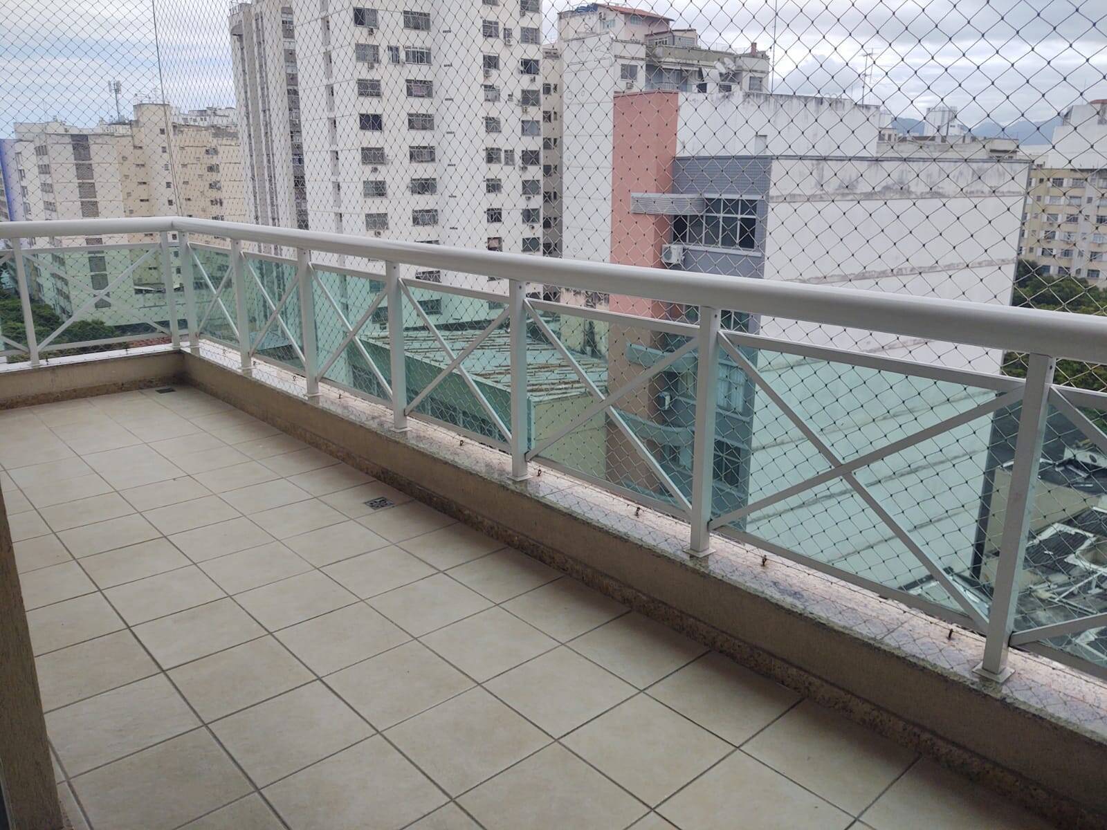 #991 - Apartamento para Locação em Niterói - RJ