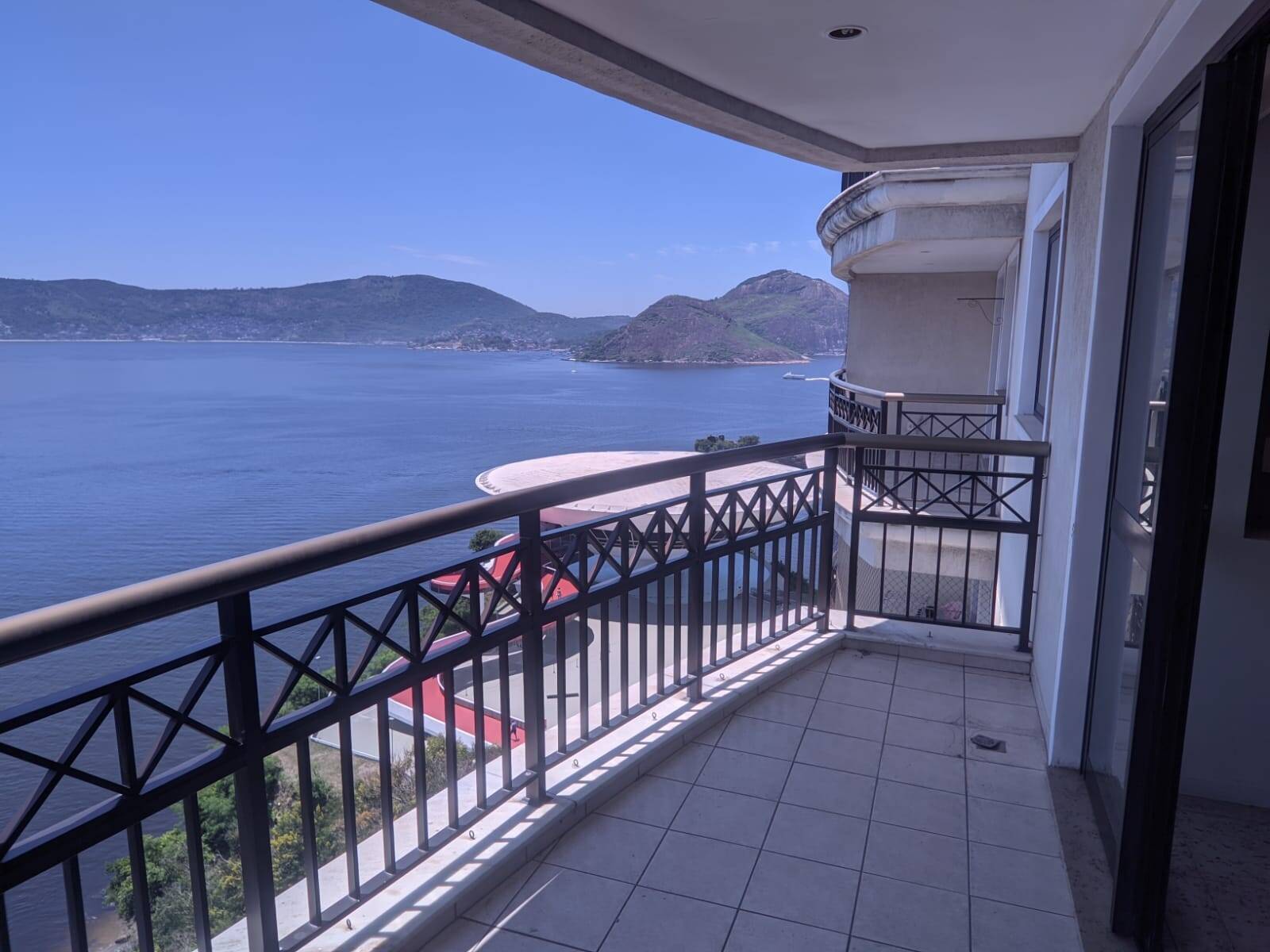 #1858 - Apartamento para Venda em Niterói - RJ