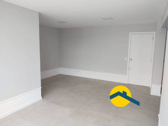 Apartamento para Venda em Niterói - 3