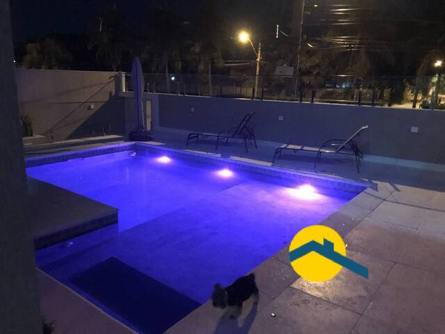 #271 - Casa para Venda em Niterói - RJ