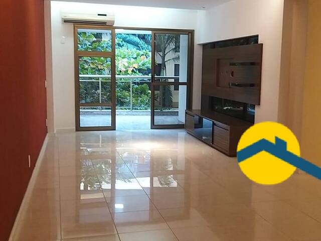 #367 - Apartamento para Venda em Niterói - RJ