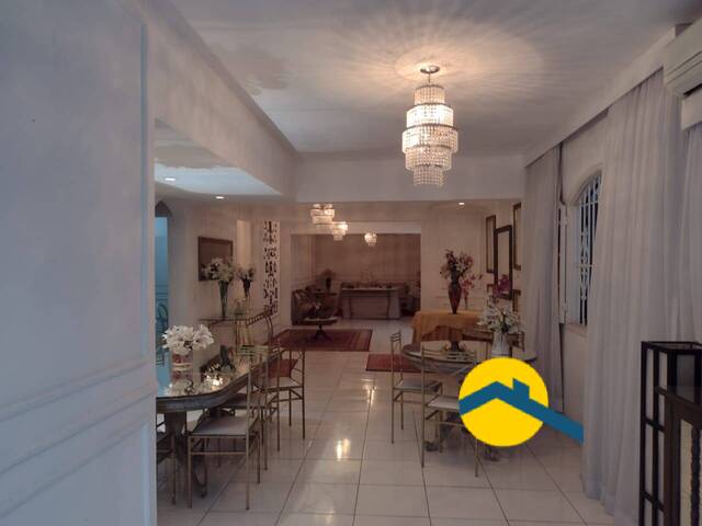 Casa para Venda em Niterói - 3