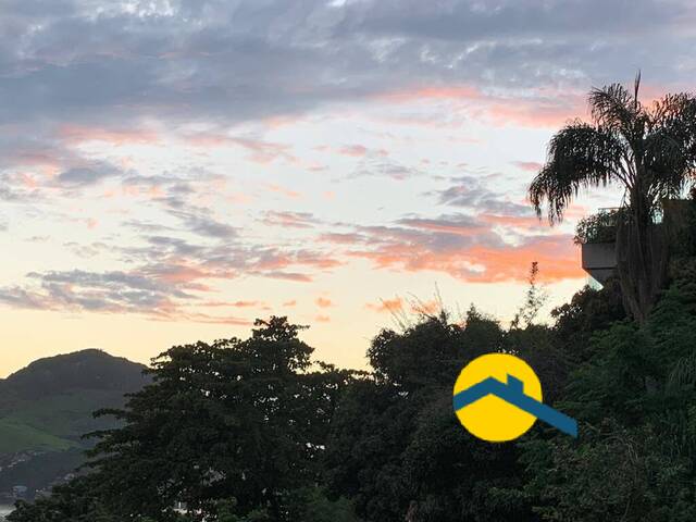 Casa para Venda em Niterói - 3