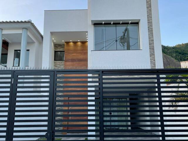 Casa para Venda em Niterói - 3