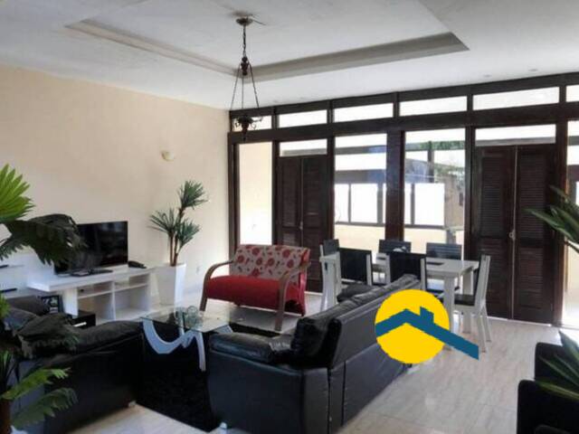 #717 - Casa para Venda em Niterói - RJ