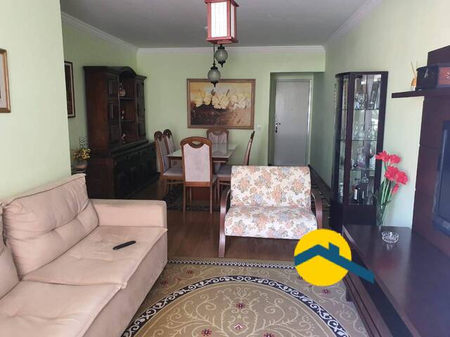 #726 - Apartamento para Venda em Cabo Frio - RJ