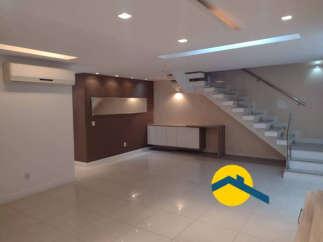 #891 - Casa para Venda em Niterói - RJ