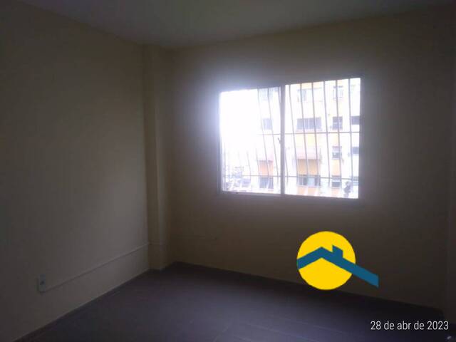 Apartamento para Venda em São Gonçalo - 3