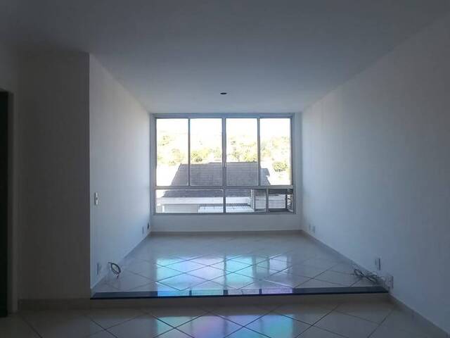 Apartamento para Venda em Niterói - 2