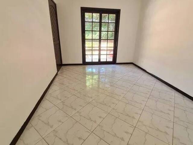 #1742 - Casa para Venda em Niterói - RJ - 2