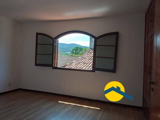 Casa para Venda em Niterói - 4