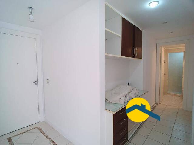 Apartamento para Venda em Niterói - 5