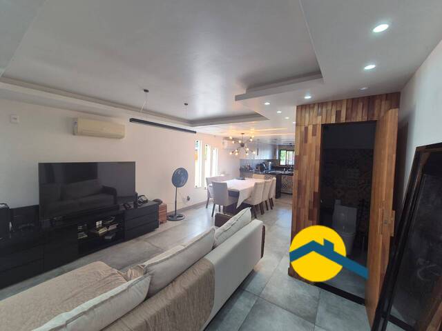 #2053 - Casa para Venda em Niterói - RJ - 2