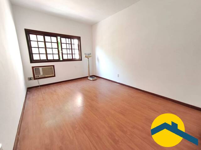 Casa para Venda em Niterói - 4