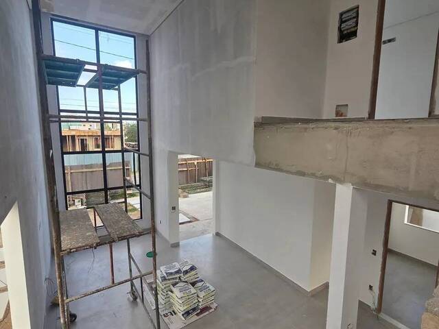 Casa em condomínio para Venda em Cabo Frio - 2