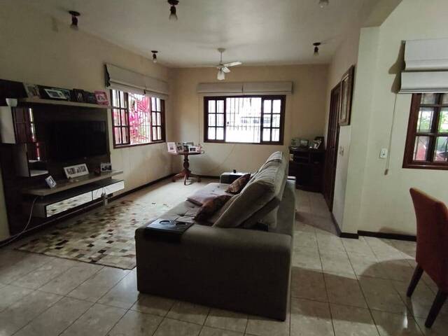 Casa para Venda em Niterói - 2