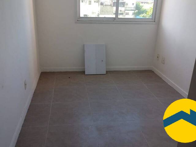 Apartamento para Venda em São Gonçalo - 3