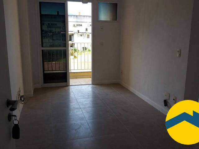 Apartamento para Venda em São Gonçalo - 2