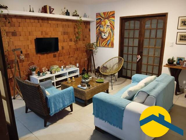 #2352 - Casa para Venda em Niterói - RJ - 1