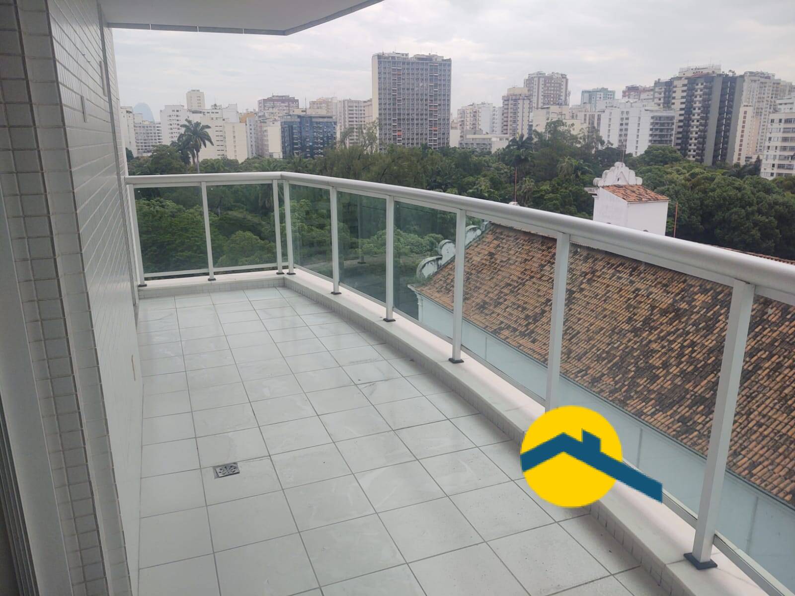 Excelente apto varanda 3 quartos suíte 120m2 vazio 2 vagas lazer completo