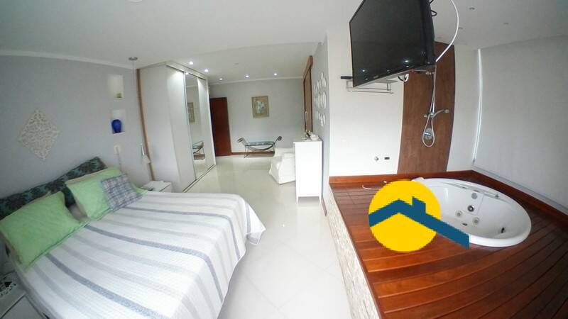 Casa para venda em São Francisco - Niterói - Rio de Janeiro.