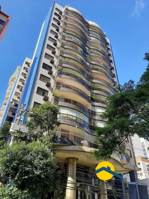 Excelente apartamento com 160 m² 4 quartos sendo 2 suítes no Jardim Icaraí.