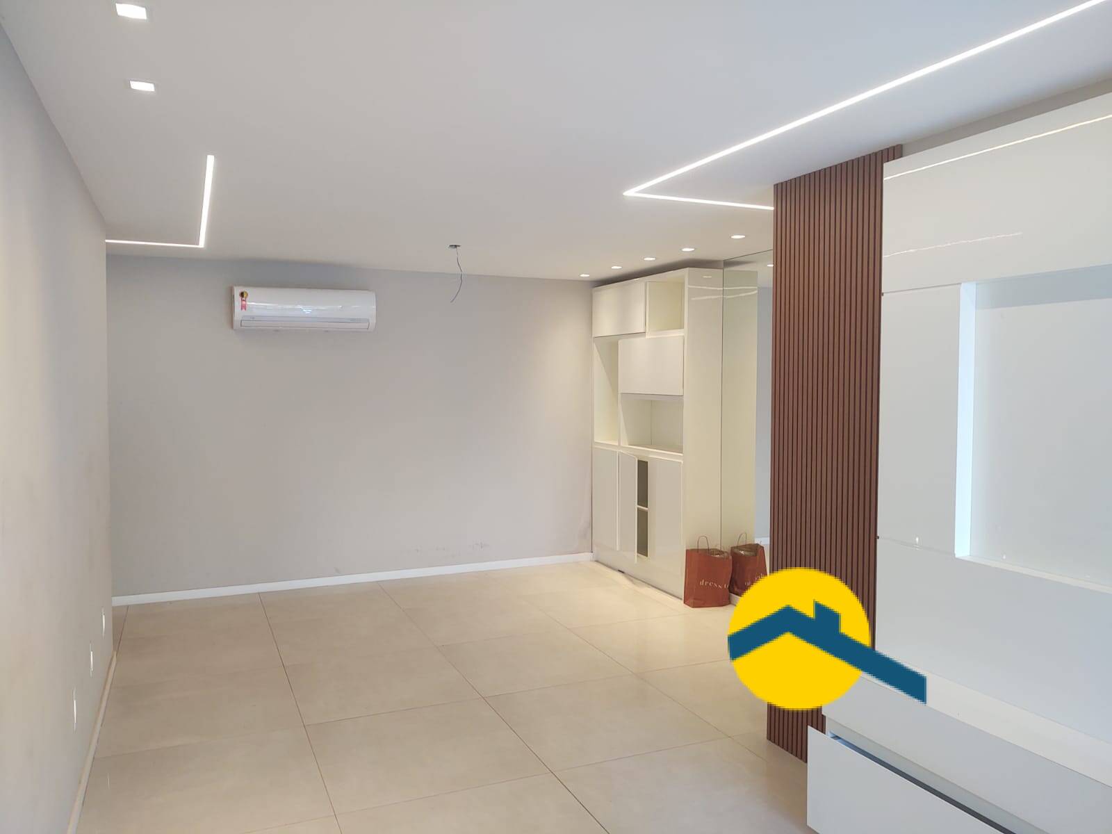 Apartamento à venda com 4 quartos, 140m² - Foto 12