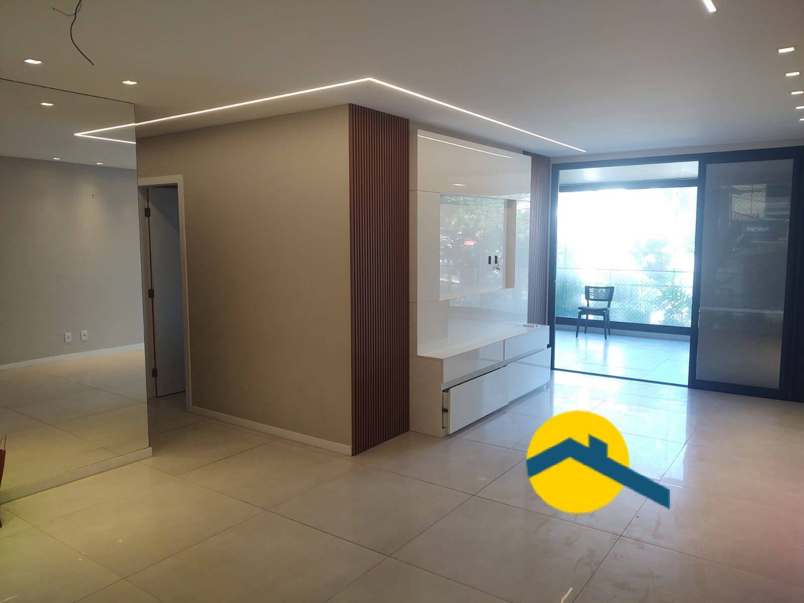 Apartamento à venda com 4 quartos, 140m² - Foto 13