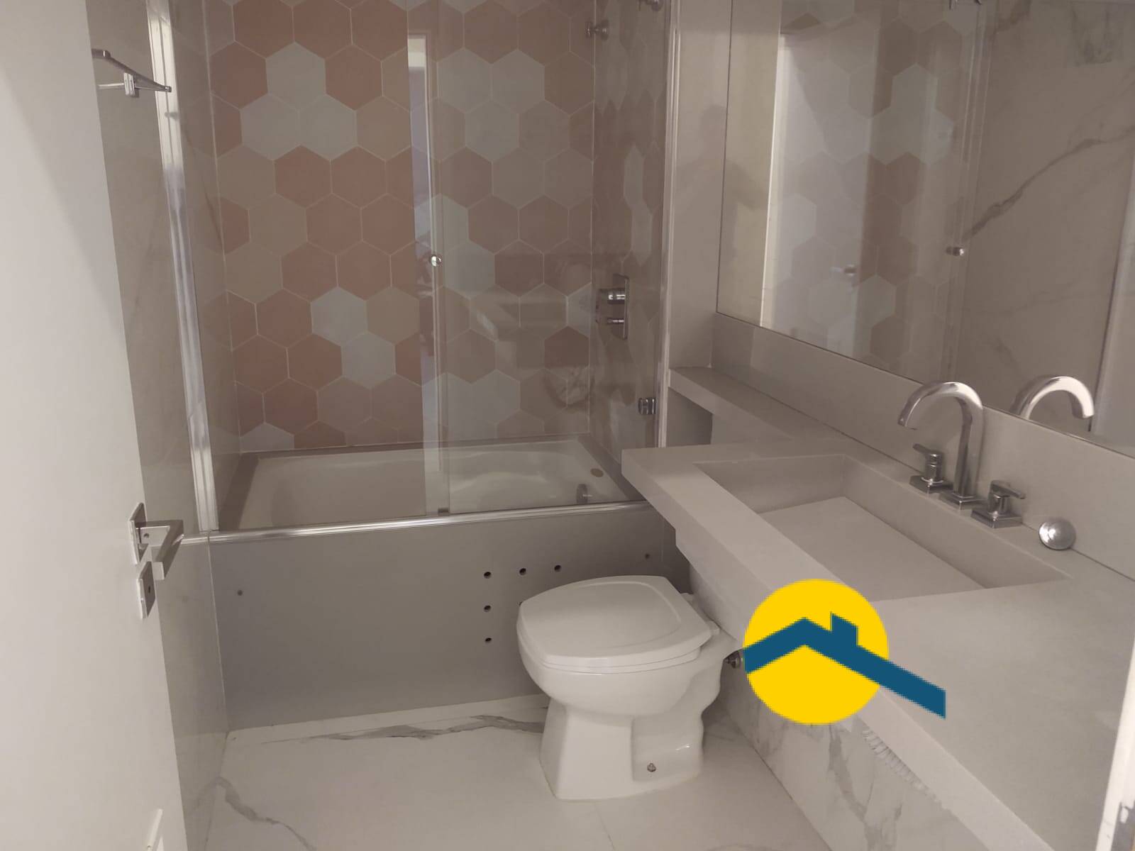 Apartamento à venda com 4 quartos, 140m² - Foto 17