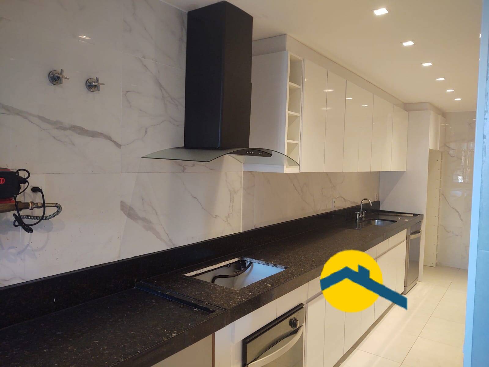 Apartamento à venda com 4 quartos, 140m² - Foto 34