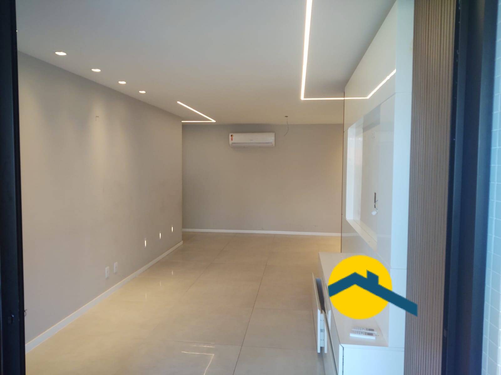 Apartamento à venda com 4 quartos, 140m² - Foto 7