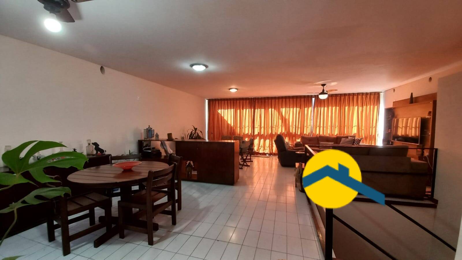 Casa, 4 quartos, 240 m² - Foto 18