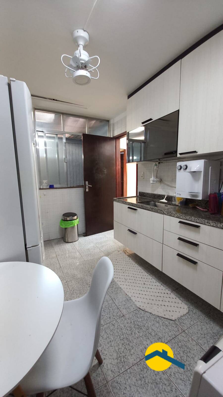 Casa, 4 quartos, 240 m² - Foto 27