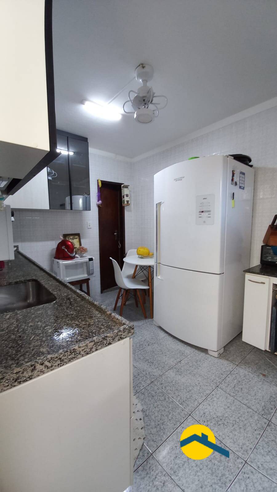 Casa, 4 quartos, 240 m² - Foto 26