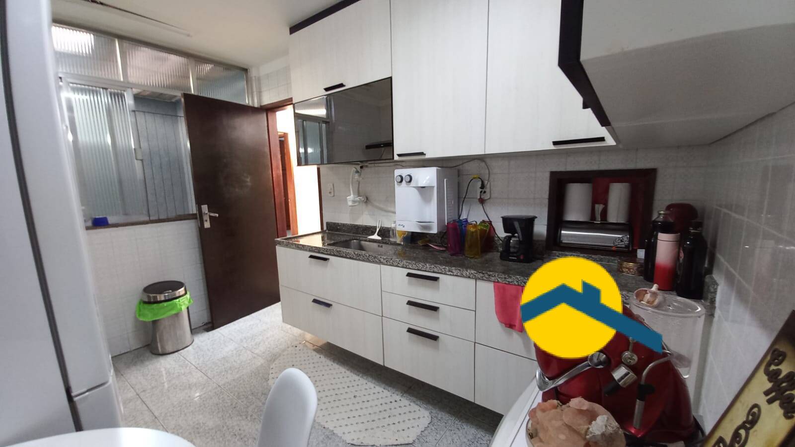 Casa, 4 quartos, 240 m² - Foto 22