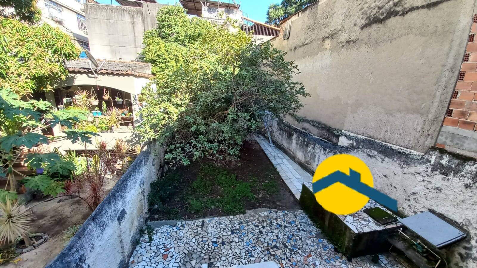 Casa, 4 quartos, 240 m² - Foto 44