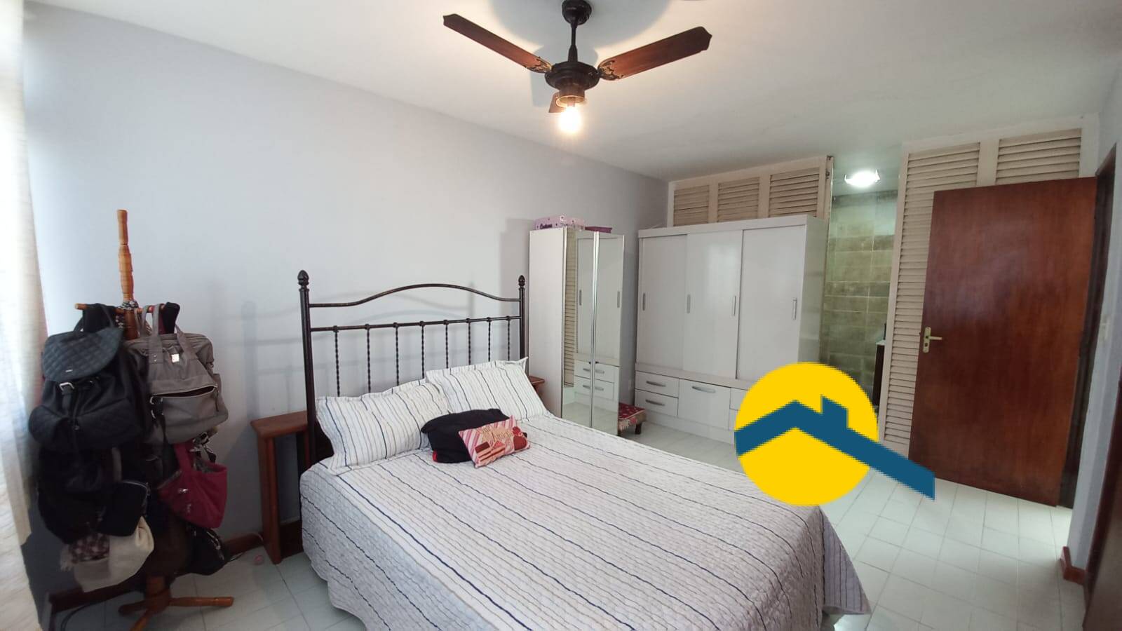 Casa, 4 quartos, 240 m² - Foto 49