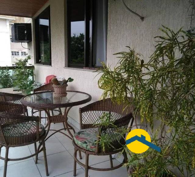 Apartamento à venda com 3 quartos, 120m² - Foto 3