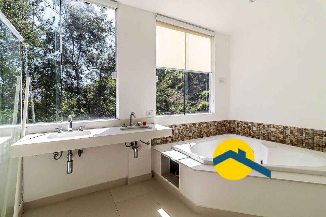 Casa para venda em Pentodiba - Niterói - Rio de Janeiro
