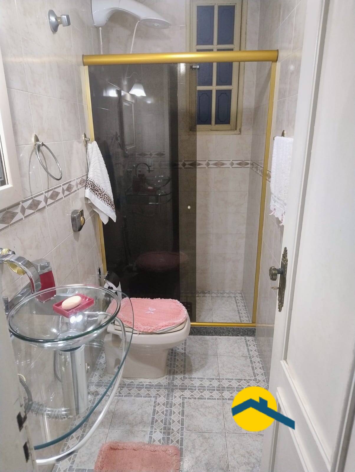 Casa à venda e aluguel com 8 quartos, 270m² - Foto 28