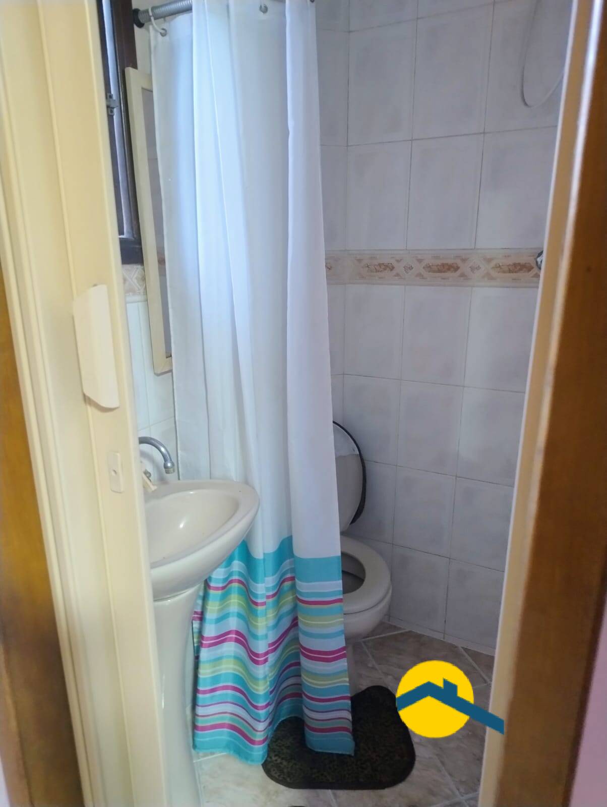 Casa à venda e aluguel com 8 quartos, 270m² - Foto 16