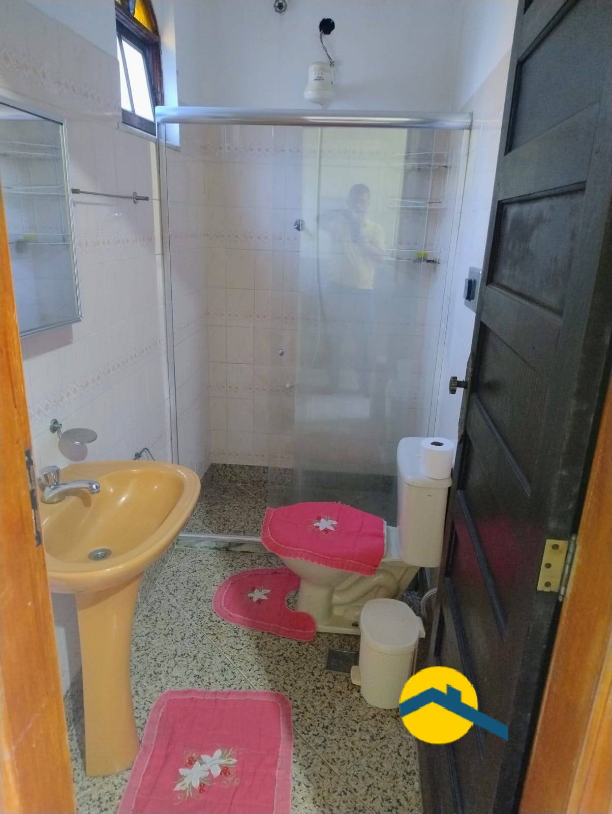 Casa à venda e aluguel com 8 quartos, 270m² - Foto 41