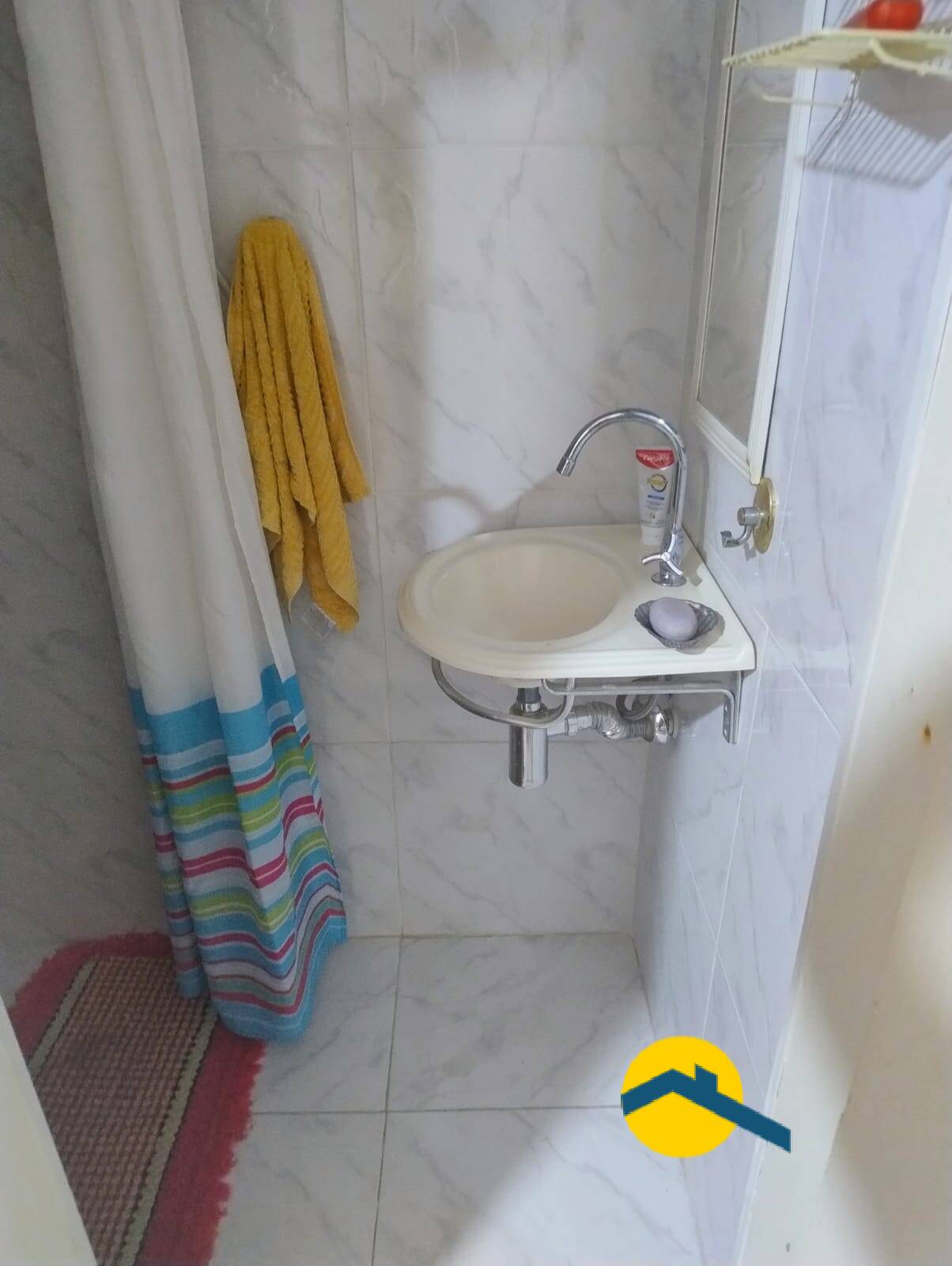 Casa à venda e aluguel com 8 quartos, 270m² - Foto 17