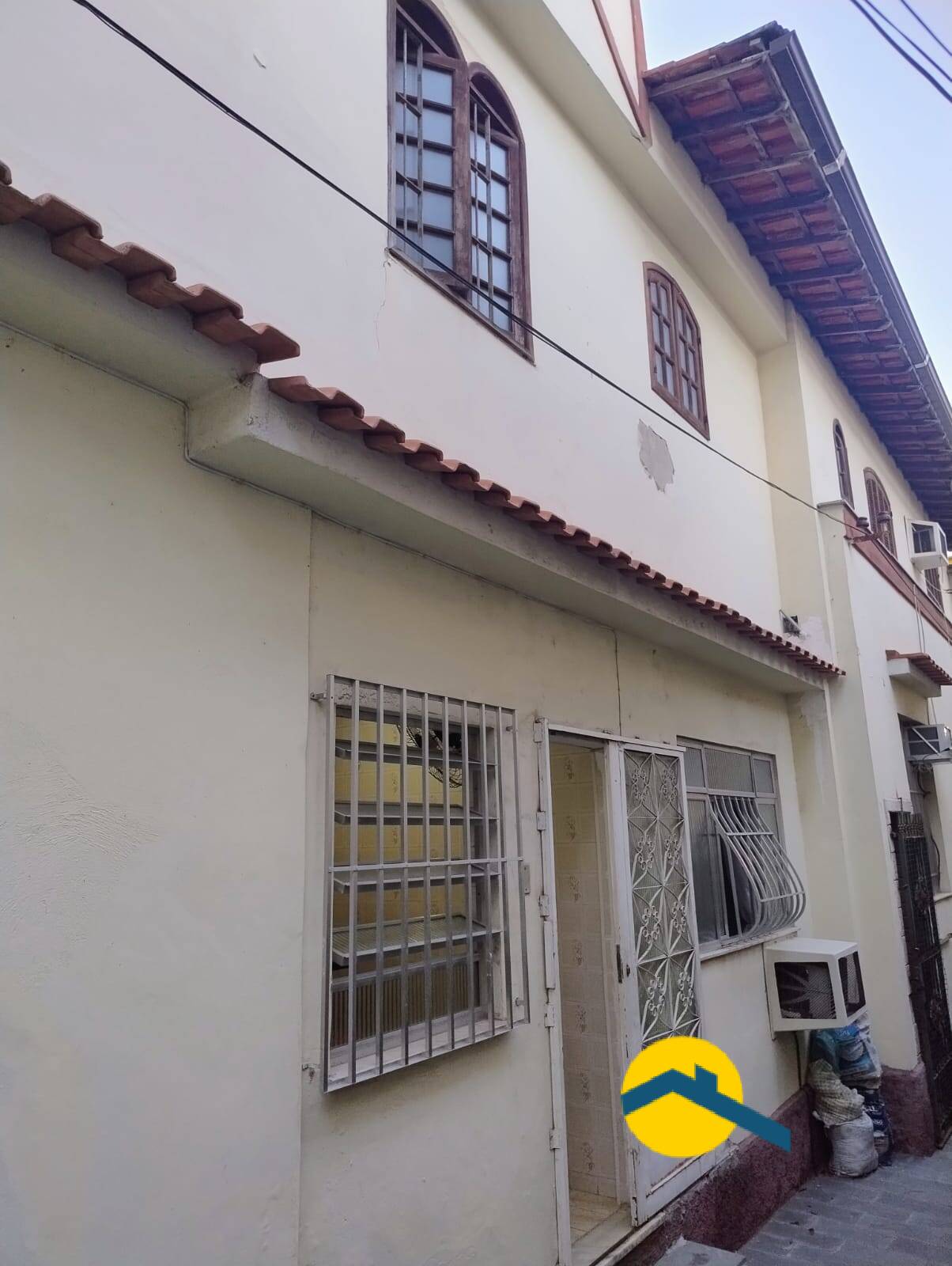 Casa à venda e aluguel com 8 quartos, 270m² - Foto 55