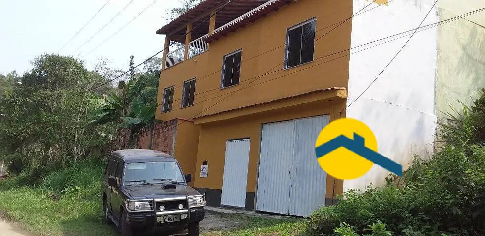 Casa à venda com 3 quartos, 250m² - Foto 1