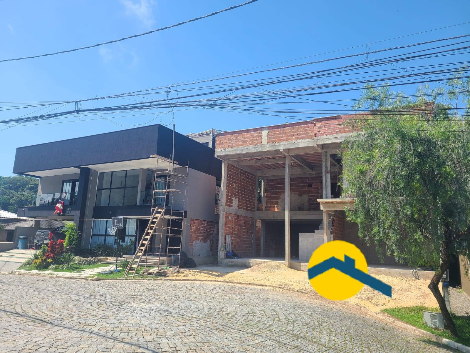 Casa duplex à venda em Várzea das Moças - Niterói- Rio de janeiro
