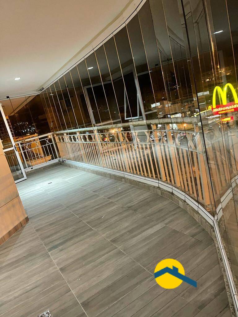 Cobertura à venda com 3 quartos, 230m² - Foto 3