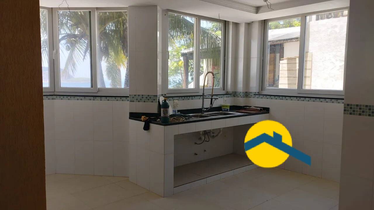 Casa para alugar com 6 quartos, 500m² - Foto 13