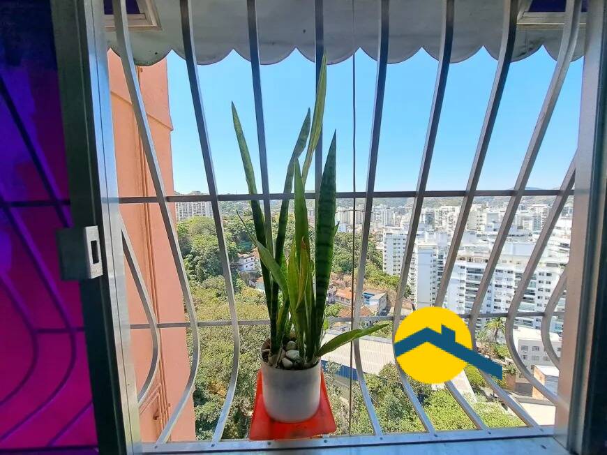 Apartamento à venda com 2 quartos, 65m² - Foto 2