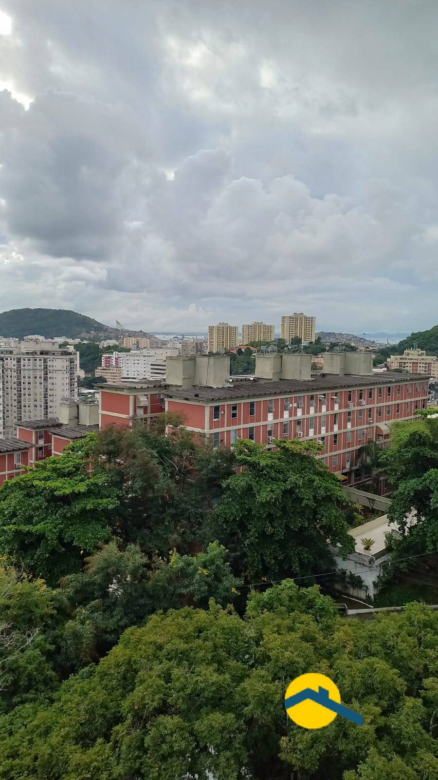 Apartamento à venda com 2 quartos, 65m² - Foto 4